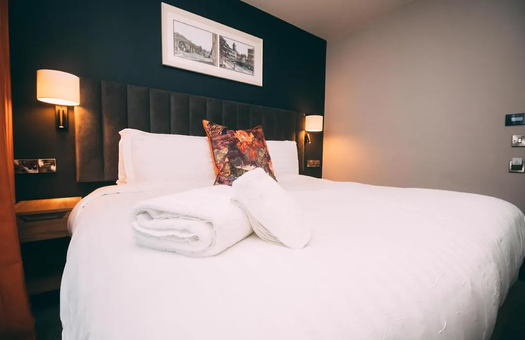 Thomas Moore Inn-1